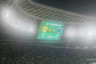 Rakitic lần đầu tiên giành chiến thắng trong trận đấu đầu tiên của Liên đoàn Ả Rập Xê Út, giúp các cầu thủ trẻ của Liyadej thắng Damak 1-0.